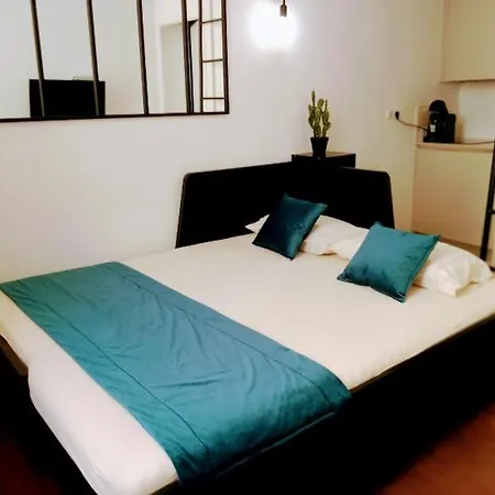 Apartament Vieil Marche Provencal Antibes