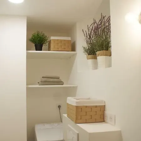 Vieil Marche Provencal Antibes